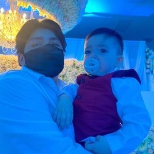 Meet your Posher, Dustin